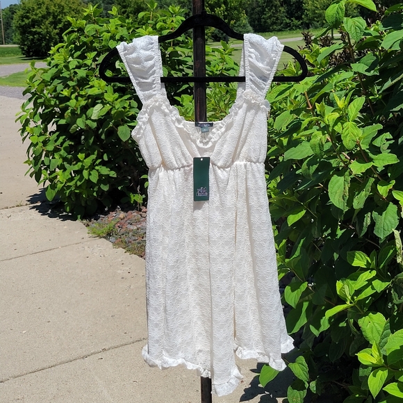 wild fable Dresses & Skirts - NWT Wild Fable Ivory Baby Doll Cap Sleeve Lace Overlay Dress XS